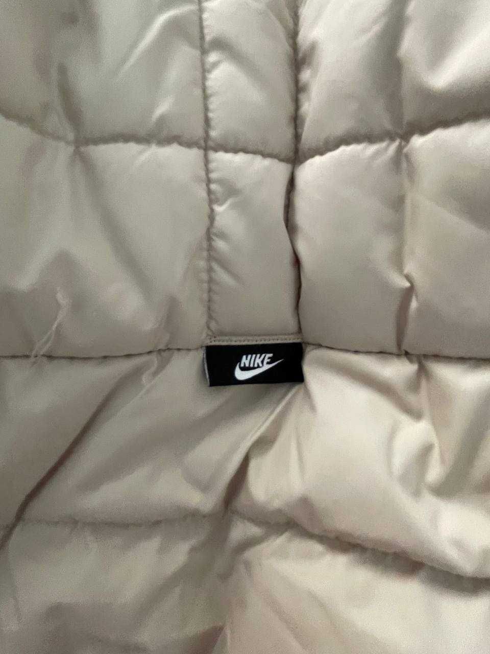 Куртка NIKE XL  Нова