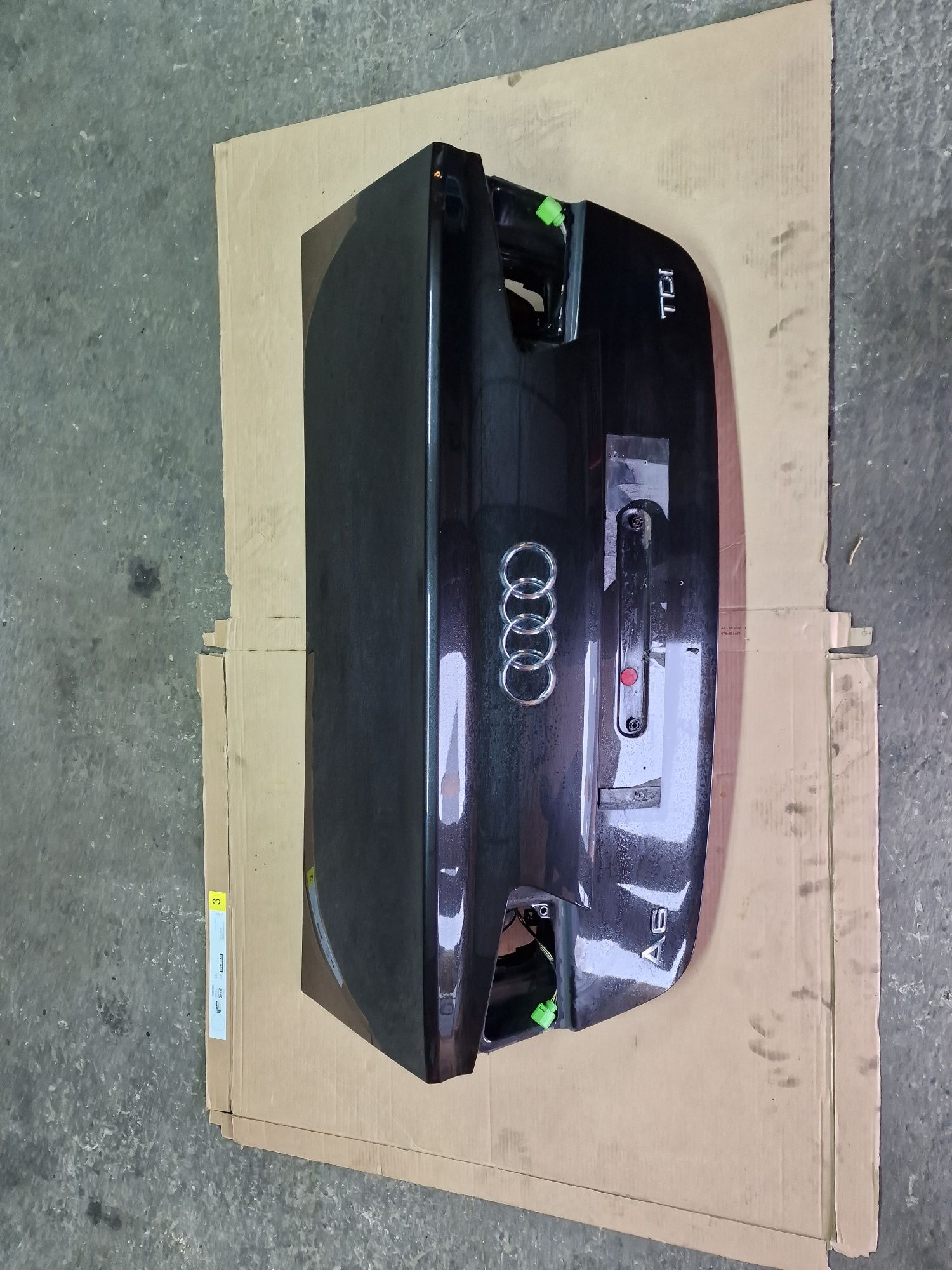 Klapa bagaznika audi a6 c7 sedan ly8x ladna