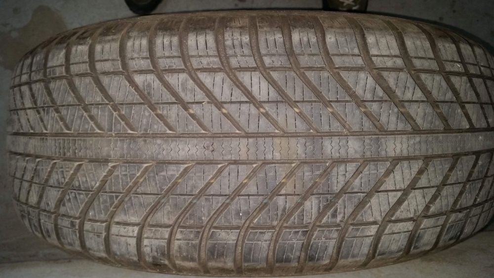 Pneu Goodyear Vector 4Seasons 205/50 R17 89V