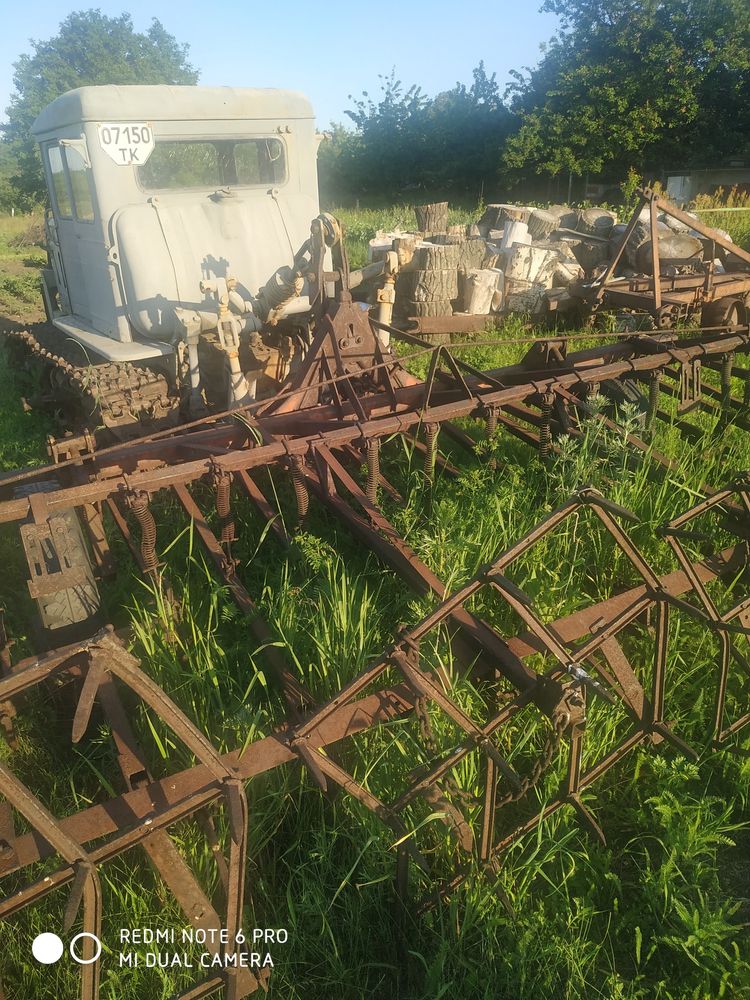 Трактор на гусеничном ходу в ОТЛИЧНОМ РАБОЧЕМ состоянии