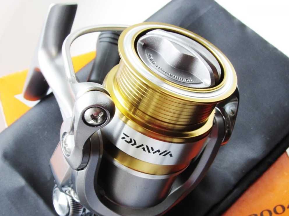 Катушка Daiwa Revros MX 2004 (JDM) + Новая Шпуля