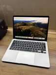 Macbook Air 2020 8/256gb в гарному стані