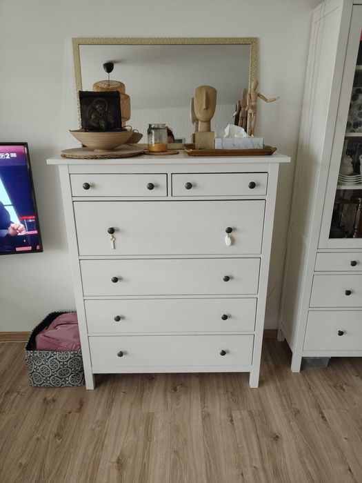 Zestaw Ikea witryna i komoda