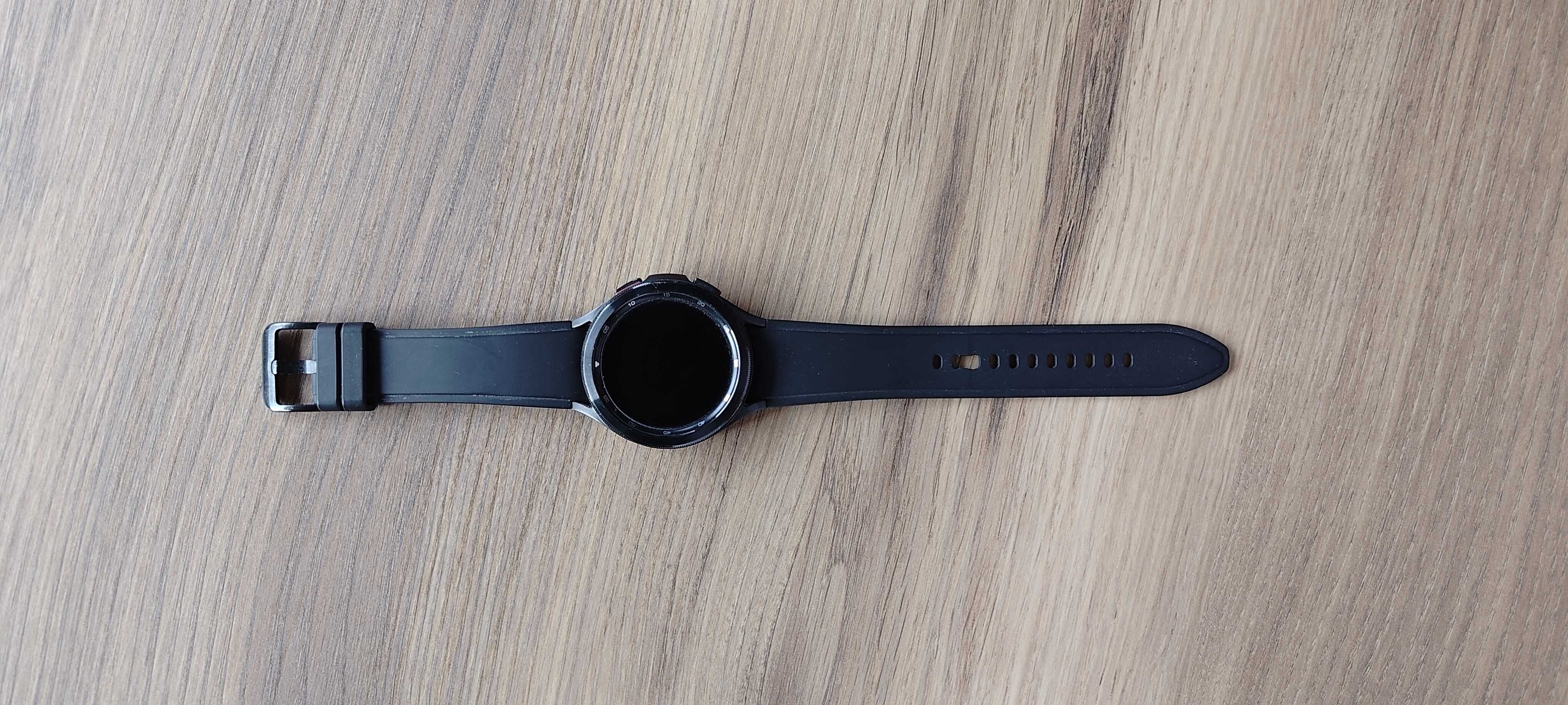 Samsung Galaxy Watch 4 Smartwatch