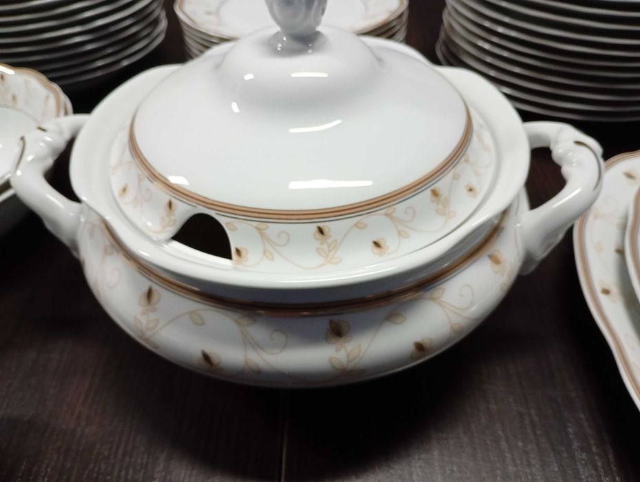 Serwis Krzysztof herbata 12 osób i obiad 12 osób fason Alaska