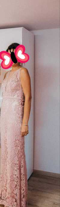 Koronkowa różowa sukienka - rozmiar 38