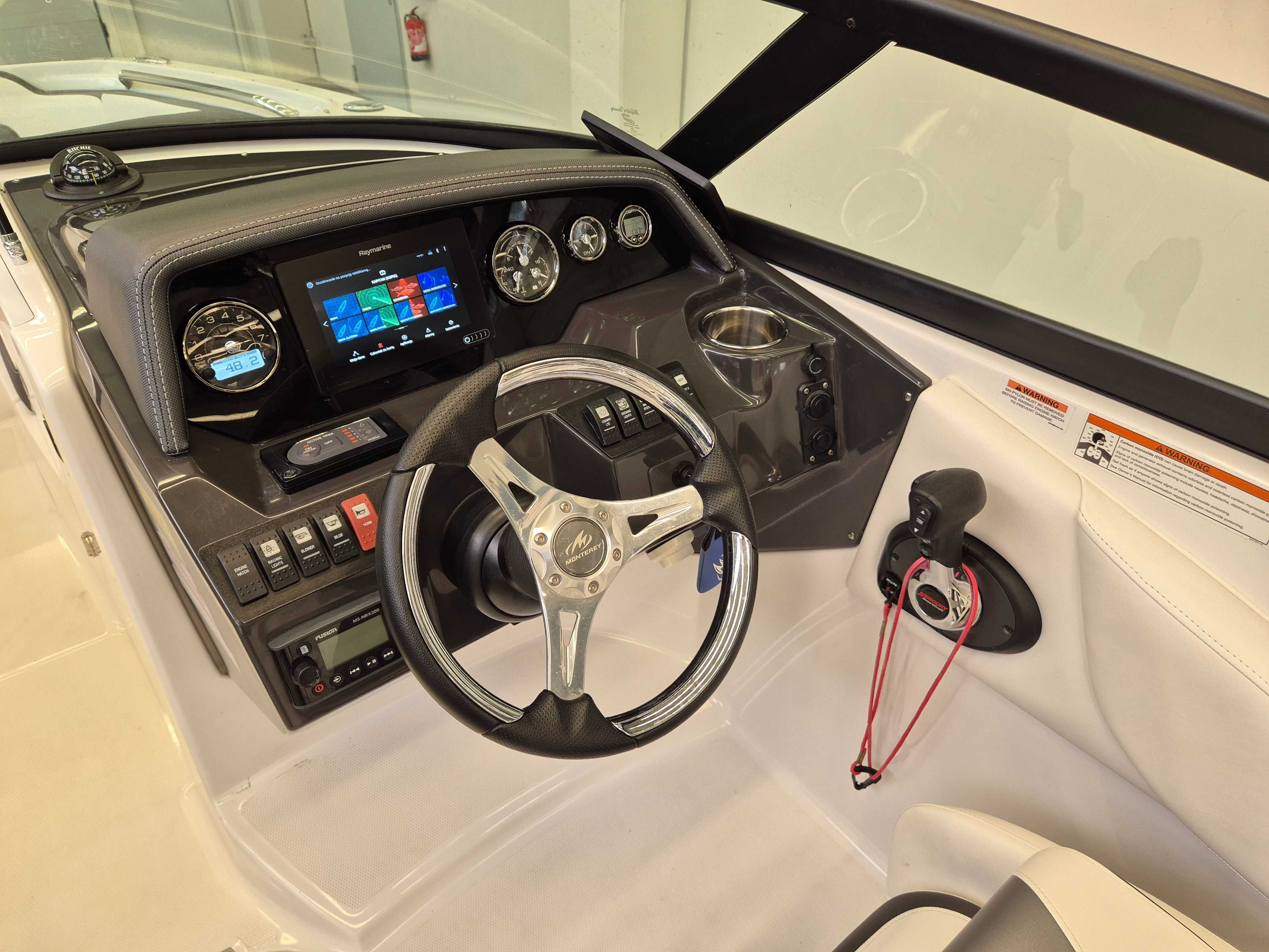 MONTEREY M45  z 2019 roku  / rok modelowy 2020
