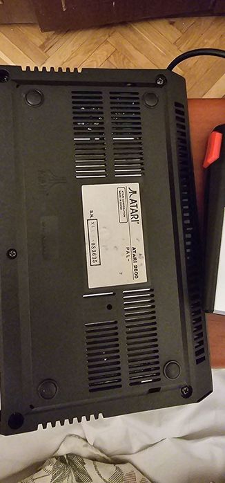 Игровая приставка Atari 2600