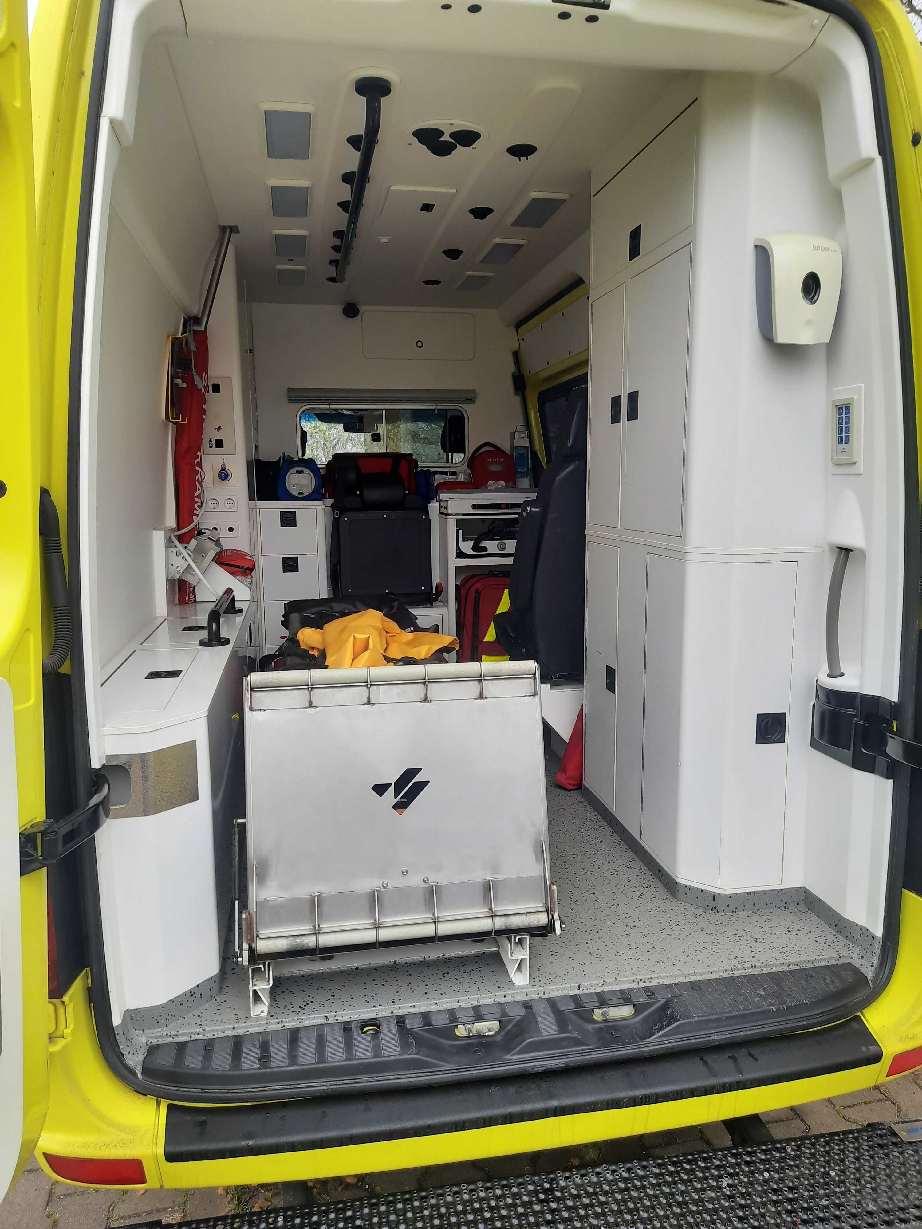 Wynajem samochodu do przewozu niepełnosprawnych ambulans  z OC