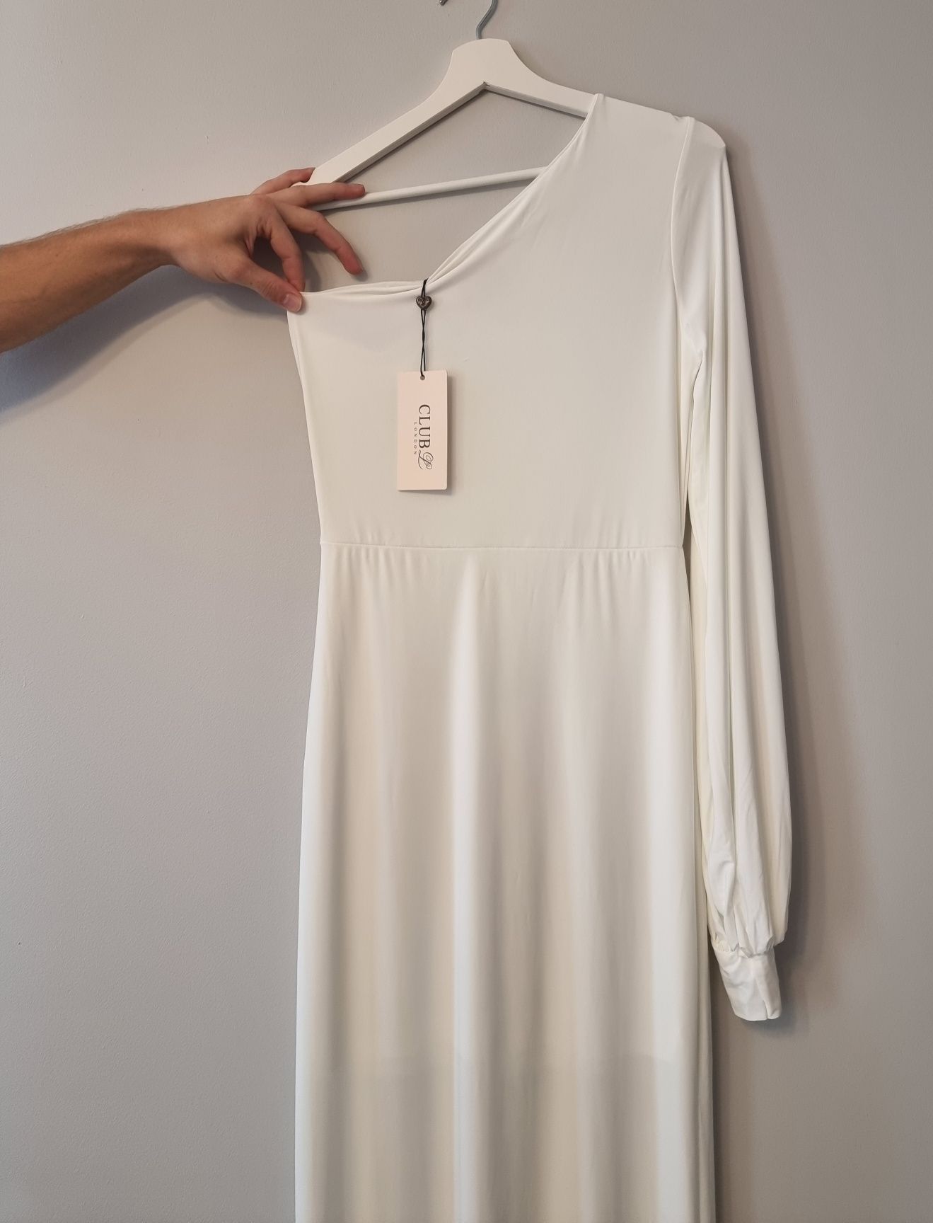 Piękna biała sukienka z odkrytym ramieniem z trenem rozmiar L nowa