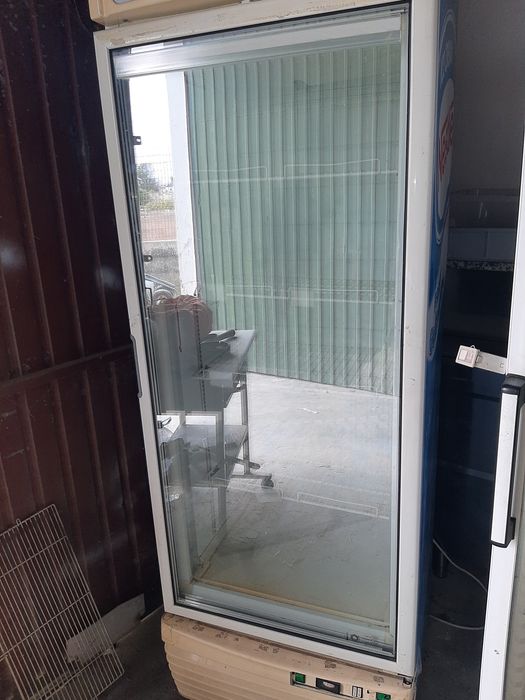 Armario congelador porta em vidro