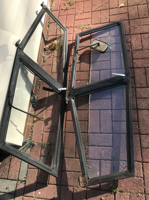 Maska z drzwiami Ursus C330