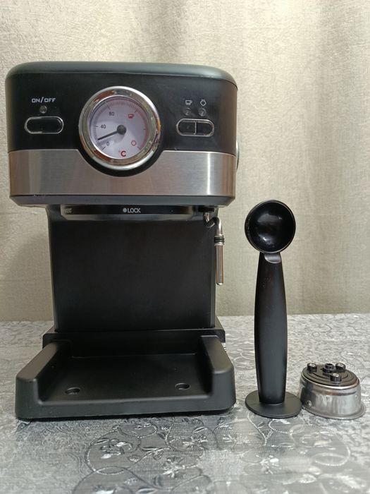 Продам ріжкову кавоварку 20бар!