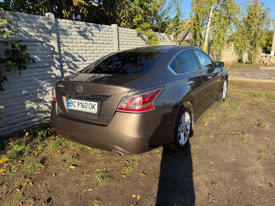 Nissan Altima 2013 год