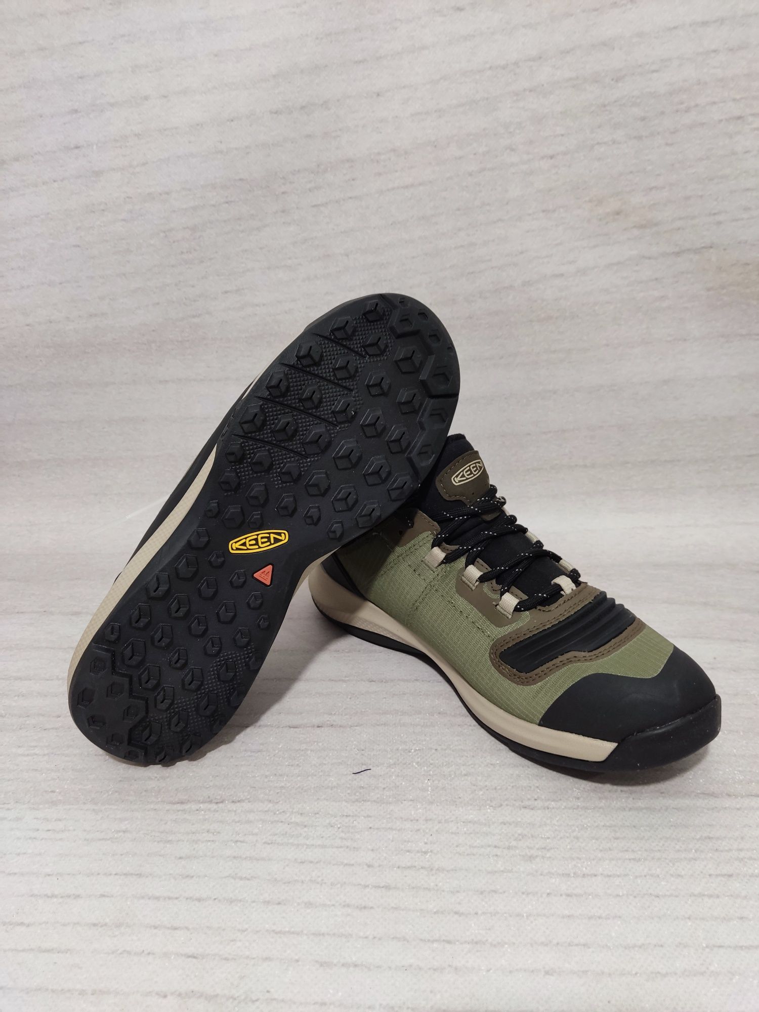 Черевики трекінгові keen tempo flex wp, розміри 38.5, 39, 40