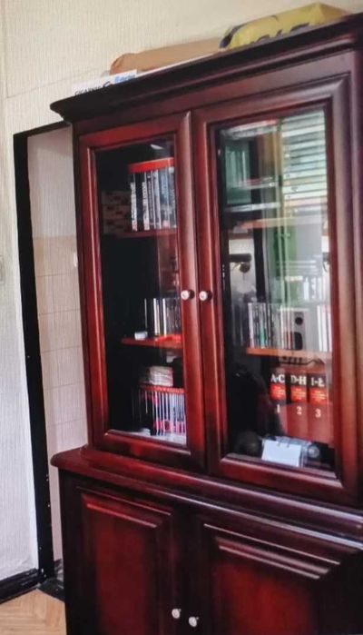 Dwie szafki gabinetowe na książki + komoda
