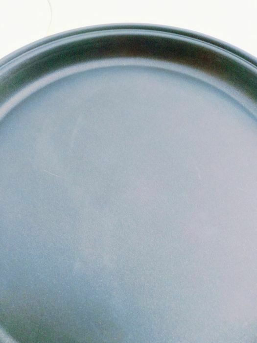 Paelheira elétrica  e prato  com revestimento antiaderente preto nova