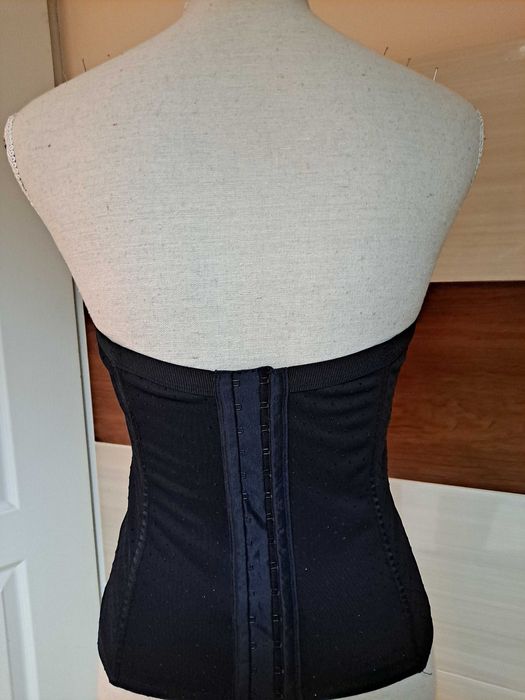 Elegancki Gorset damski .