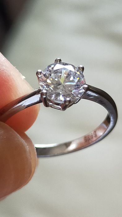 Vendo anel prata S925 prata e diamante moissanite