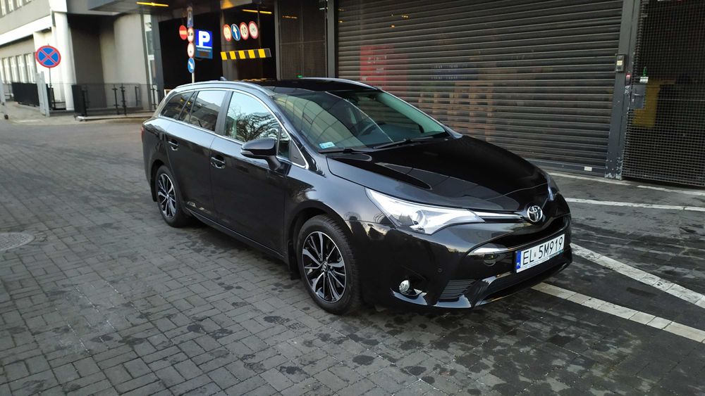 Toyota Avensis T27 Kombi 2.0 D-4D Executive + Navi + Style, Serwis ASO