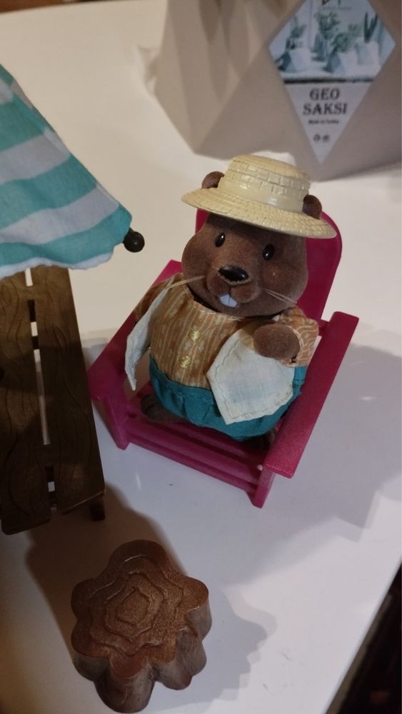 Будиночок Sylvanian families з родиною бобрів та меблями