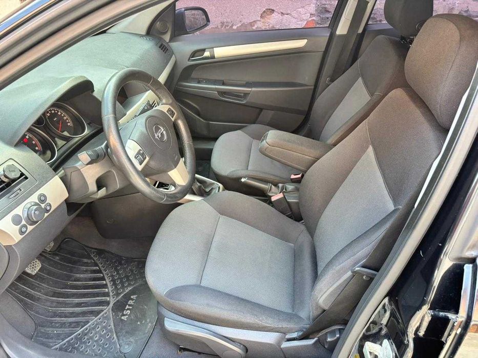 Opel Astra H 1.6 бензин 2007рік