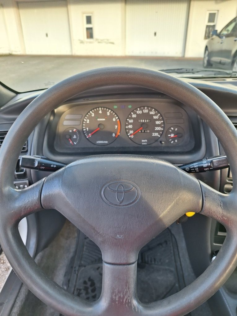 Toyota corolla 1.3
Gasolina e GPL
Vidros elétricos dianteiros e trase