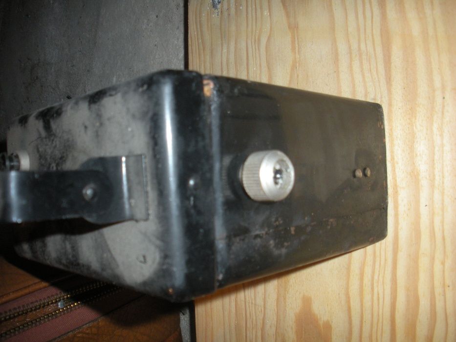 Stara lampa kolejowa albo górnicza PRL