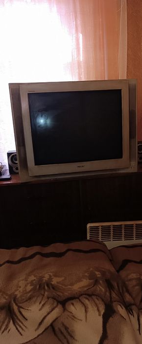 Продам телевизор