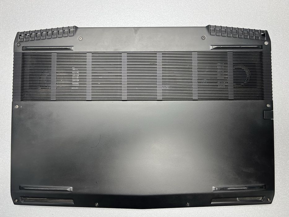 14 Ноутбук Alienware M17 i7-8750H/16/1Tb/RTX2070with Max-Q/17,3/120Hz