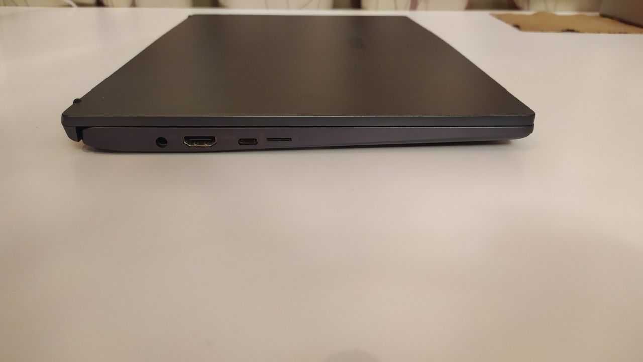 Ноутбук MSI Modern 14 B11MOU-874XUA Carbon Gray / металевий корпус