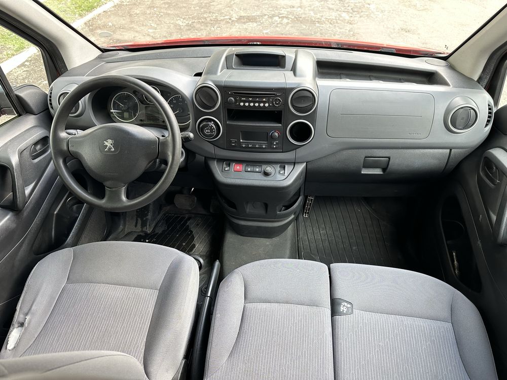 Продам Peugeot Partner Electro 2013 24 квт 133.000 км