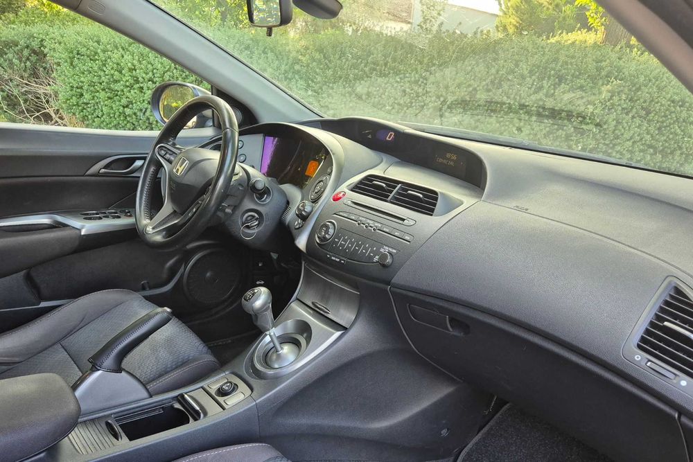 Honda Civic 1.4 i-VTEC  |  2009