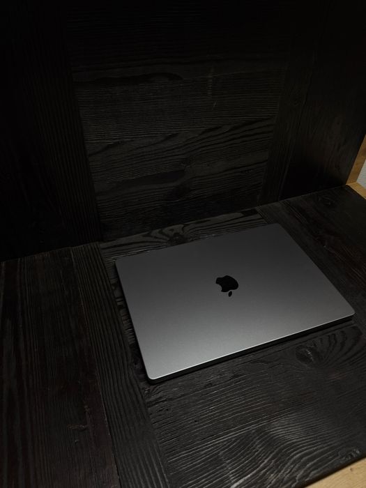 Macbook pro 16’ 2021 M1pro 32gb 512ssd