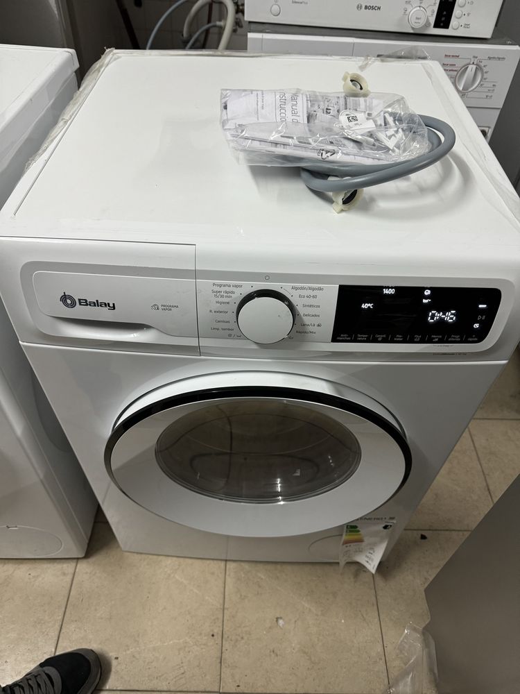 MÁQUINA LAVAR ROUPA BALAY 10kg 1400rpm  3TS3106B ( NOVA)