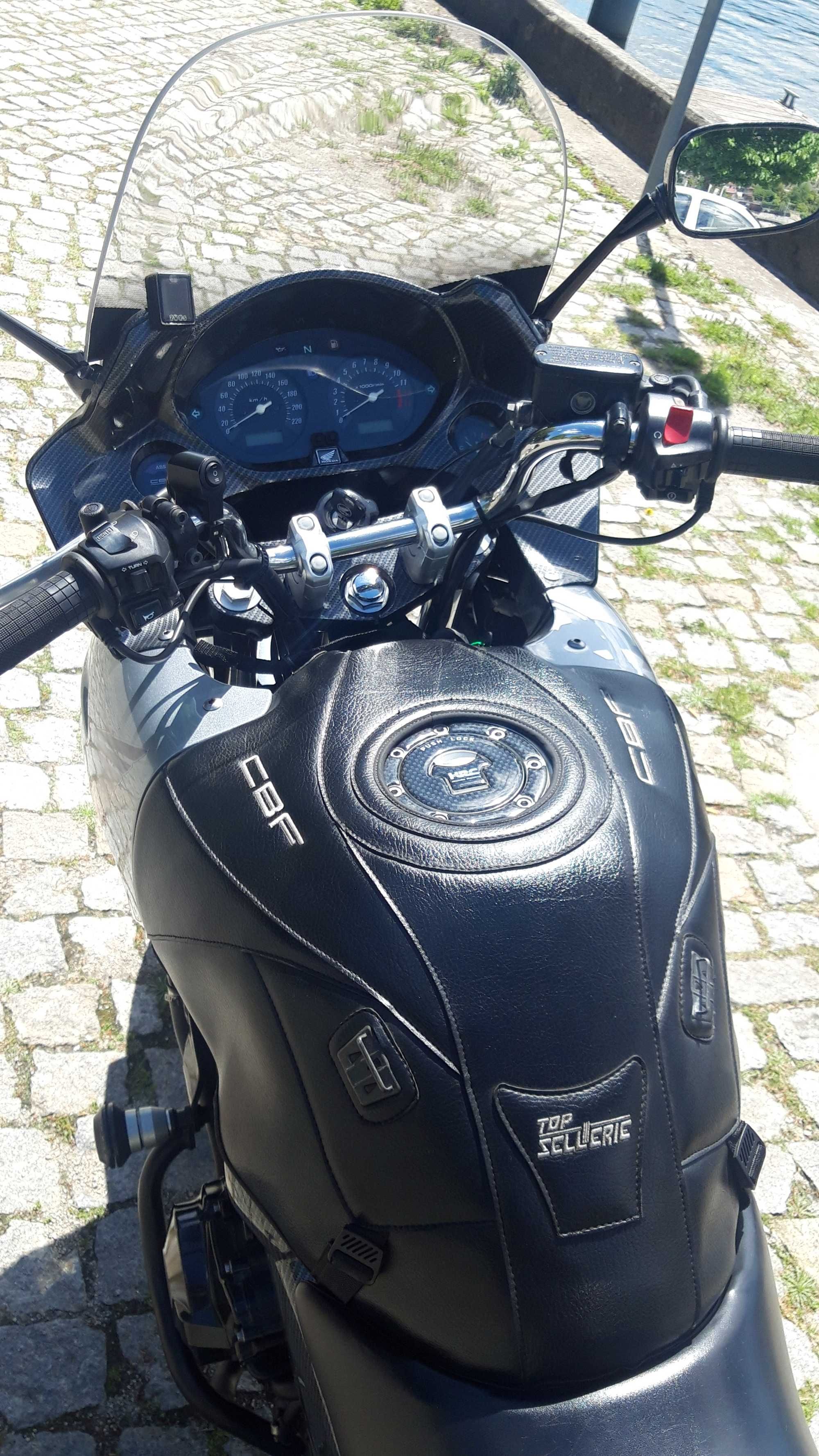 Honda CBF 600 SA