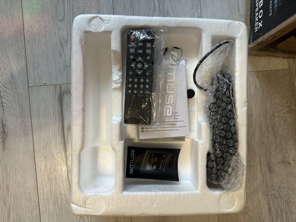 Акустична система  нова party box jbl muse 1935 караоке колонка 400w
