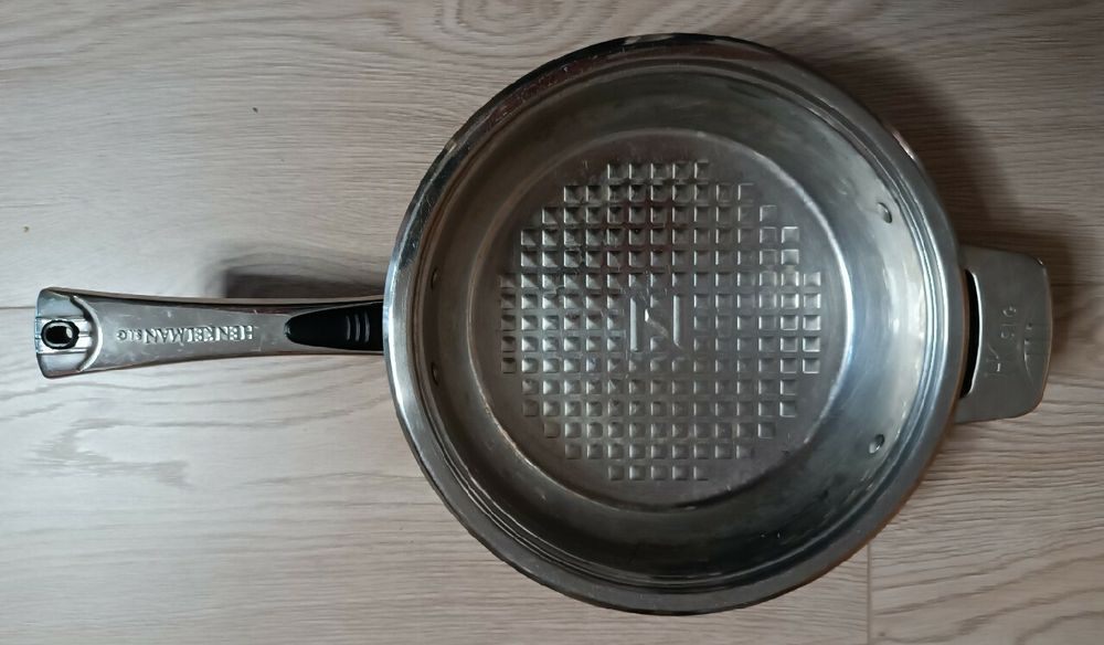 Patelnia KingHoff w super stanie