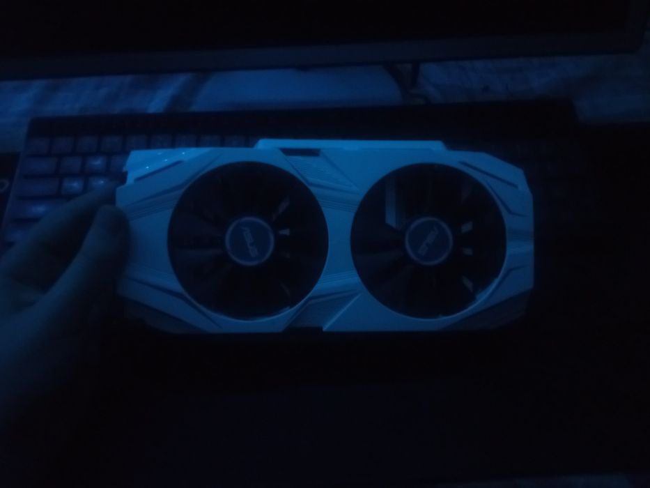 Gtx 1070 ti asus dual
