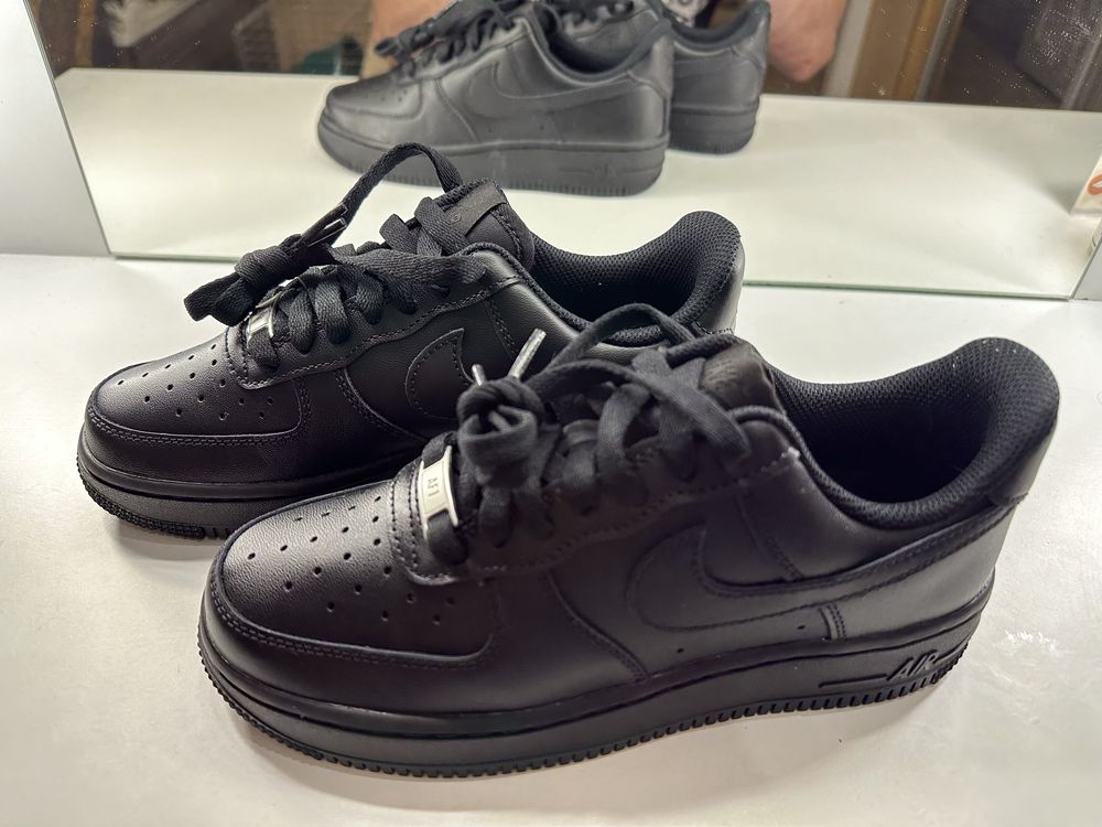 Оригінал Nike AIR FORCE 1 07