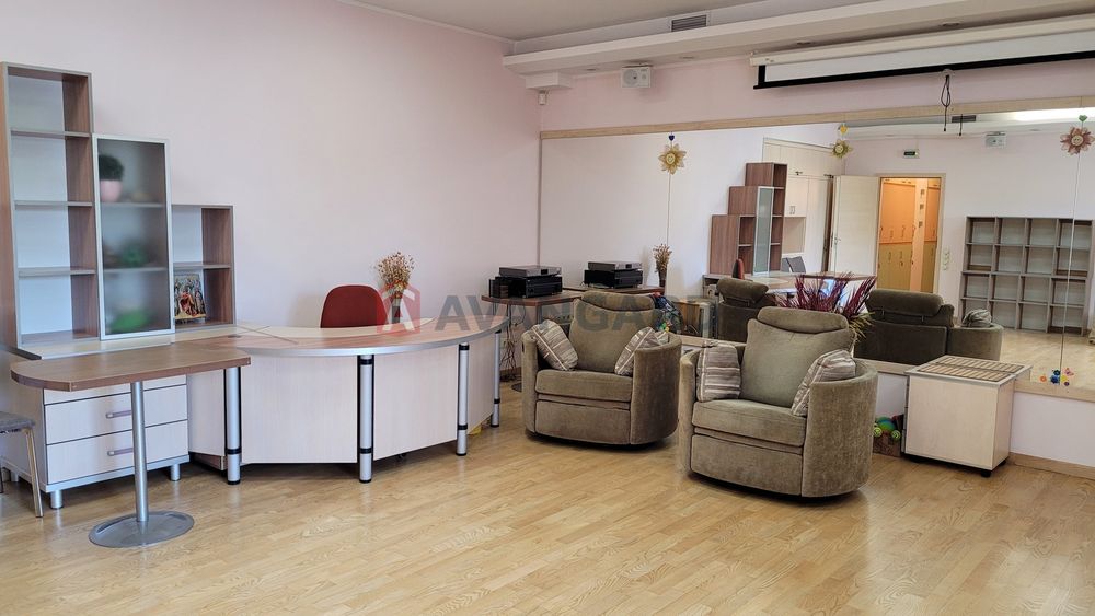 Продам приміщення в центрі, 211 м²;, 253 00 $