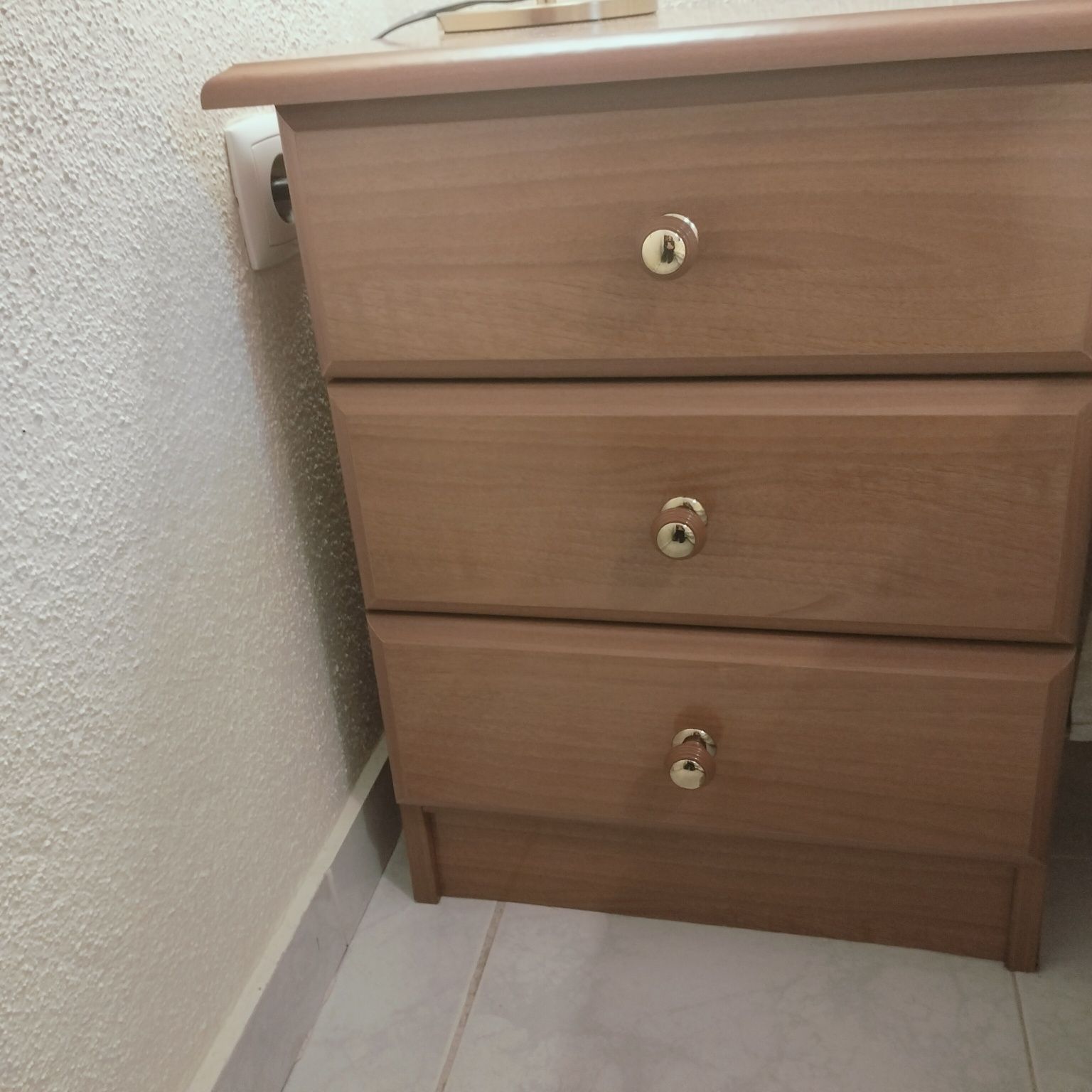 Mobilia de quarto sem a cama