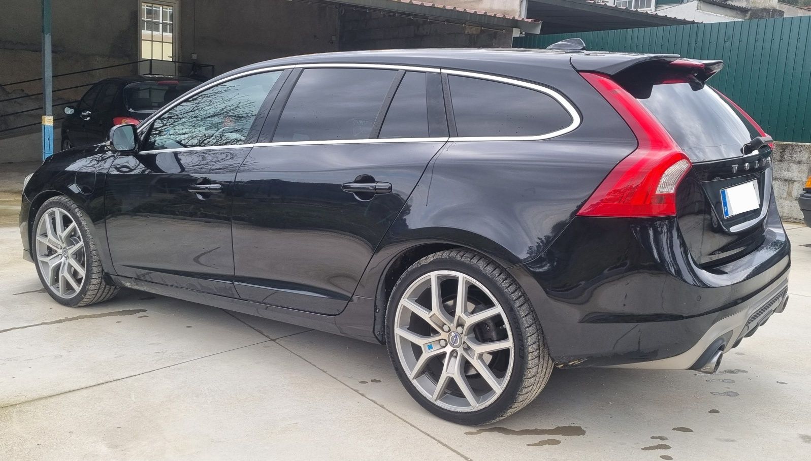 Volvo V60 D6 plug-in hybrid