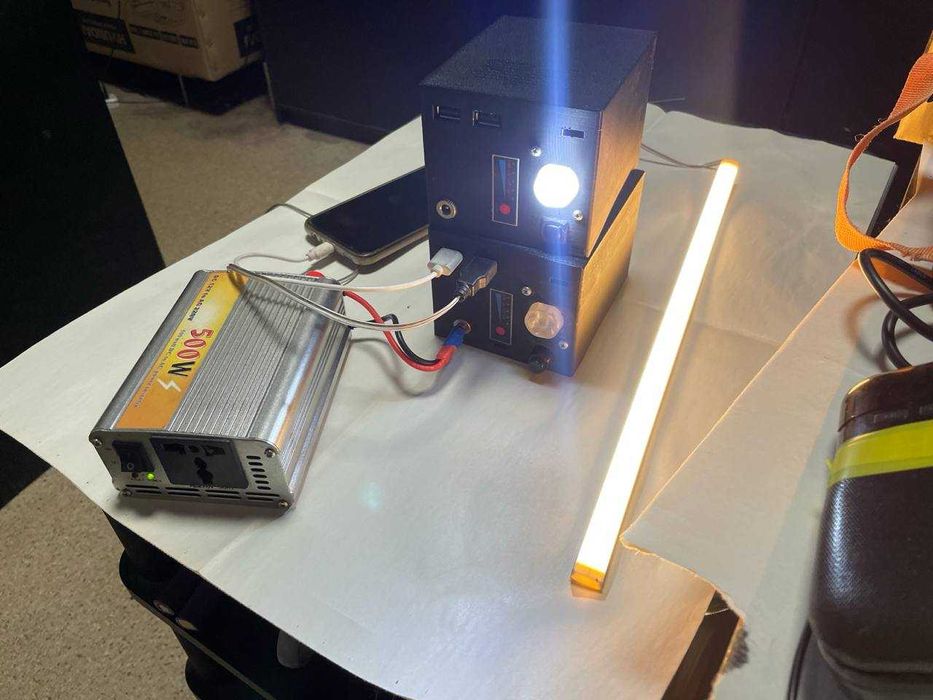 Павербанк/Аккумулятор LI-Ion 12 В 15Аг/ зарядна станція