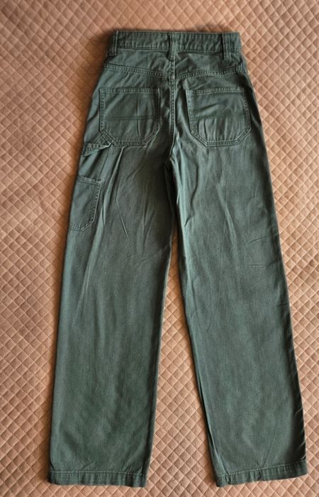 Fajne zielone jeansy H&M Divided -  r. 32