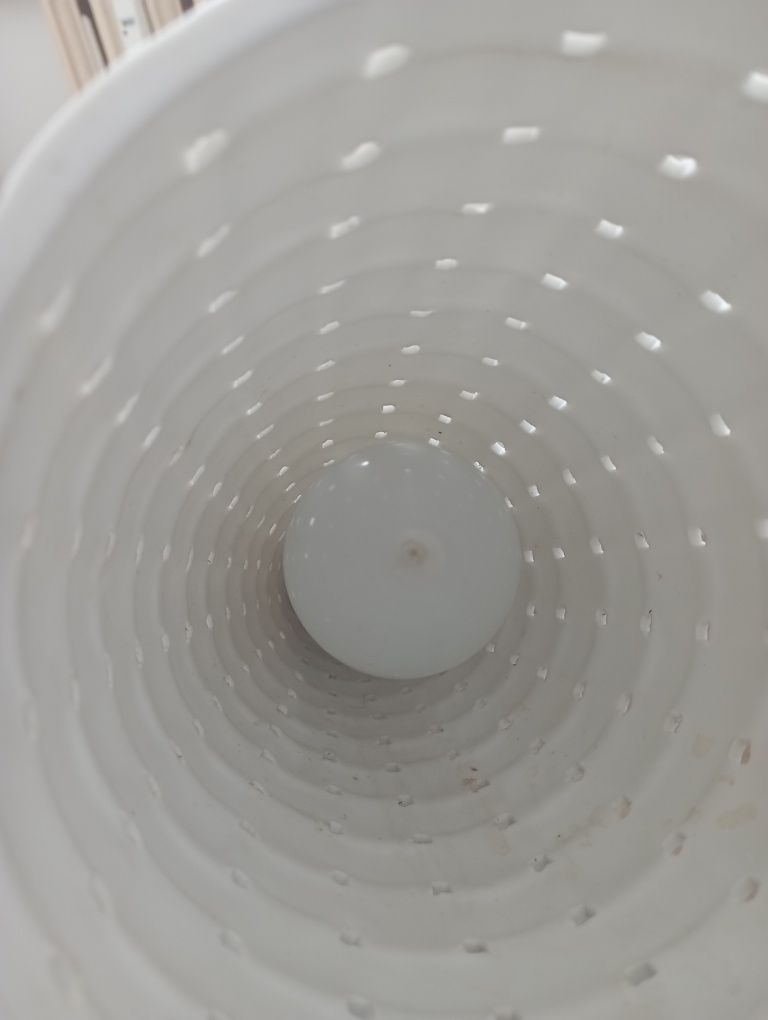 Lampa sufitowa biała