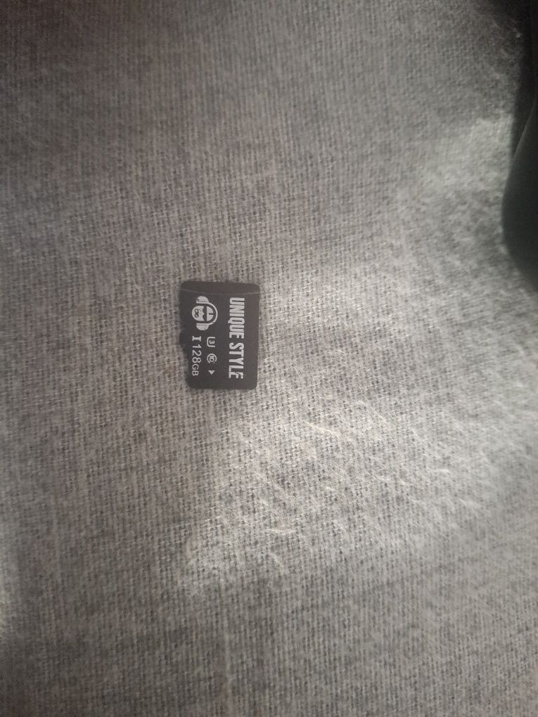 R36 Pro 128gb NOVO