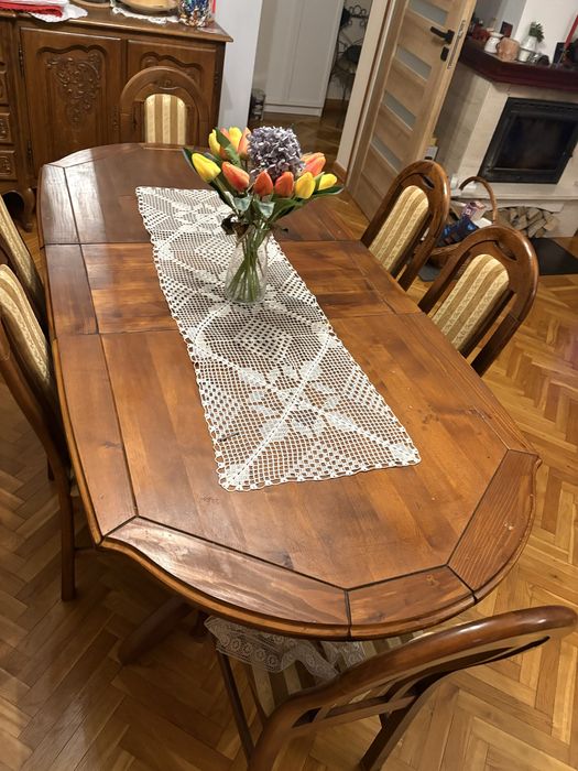 Stół rozkladany z litego drewna