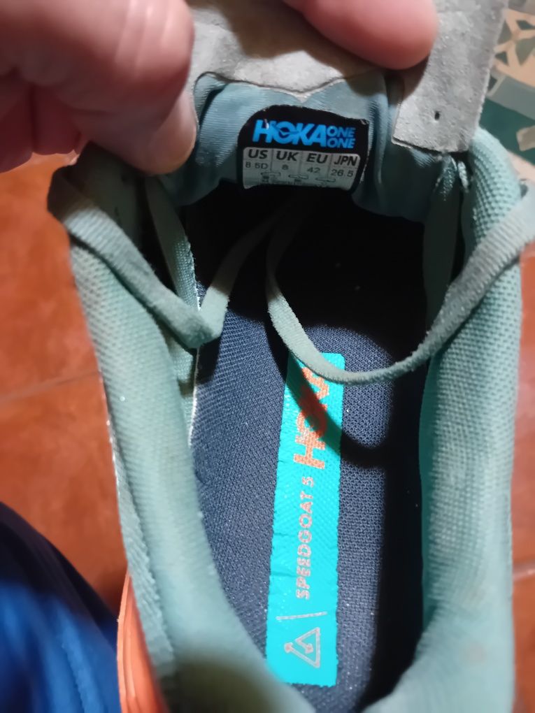 Hoka speedgoat 5(NR 42)
