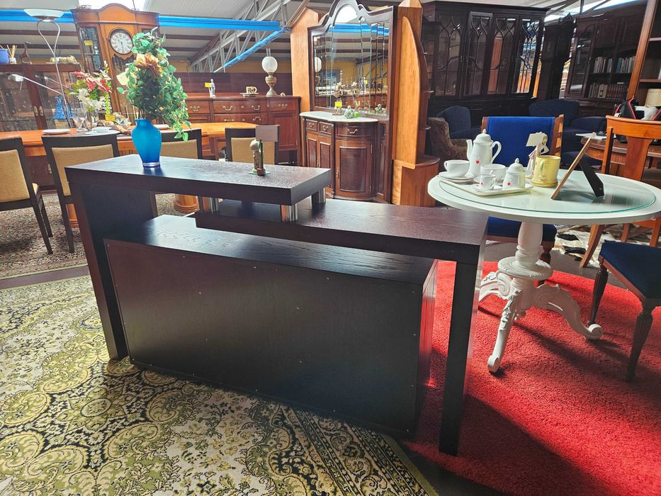 Consola contemporânea - Óptimo estado geral